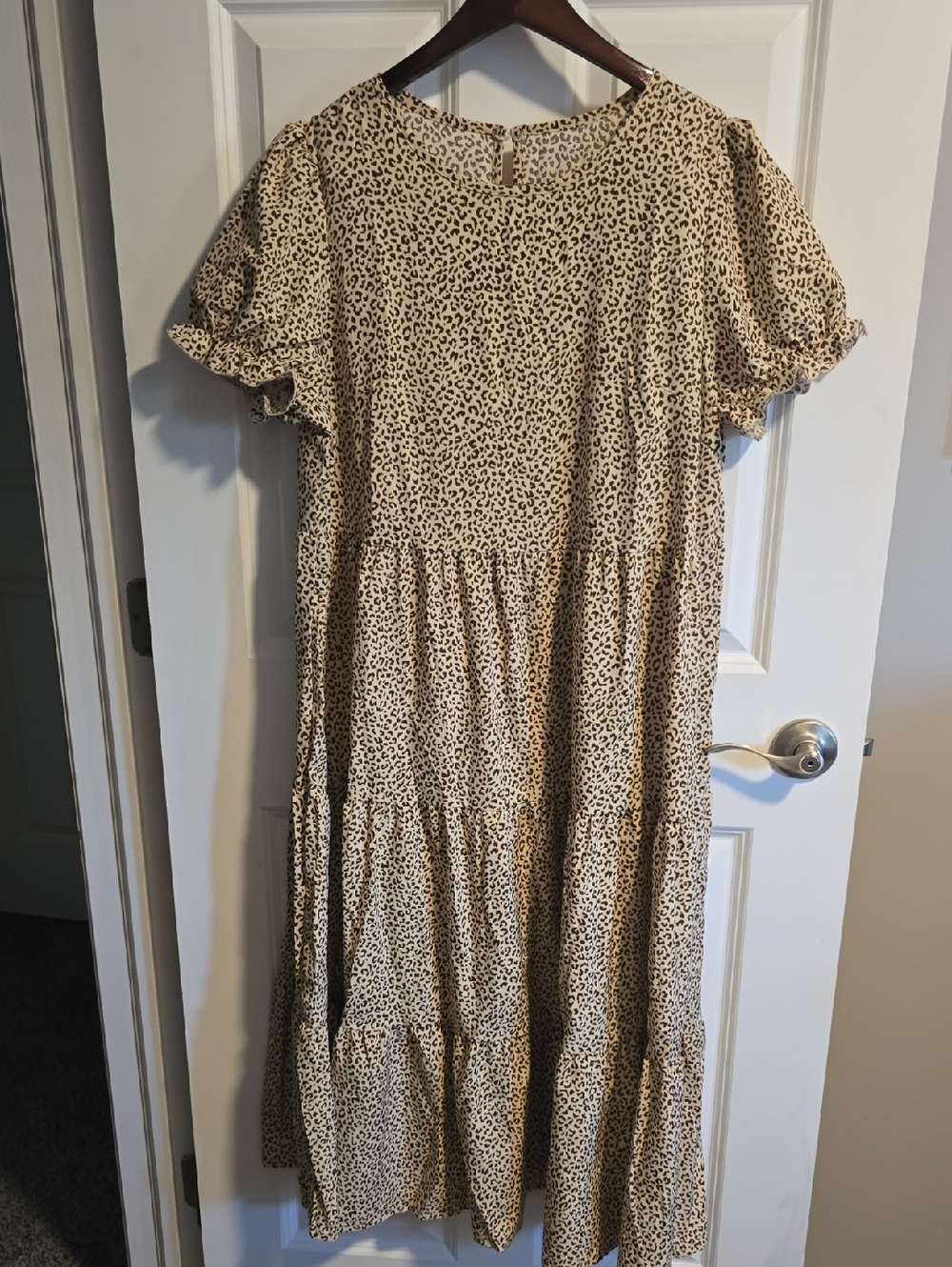 Tiered Short-Sleeve Leopard Print Maxi Dress - Cream/Black